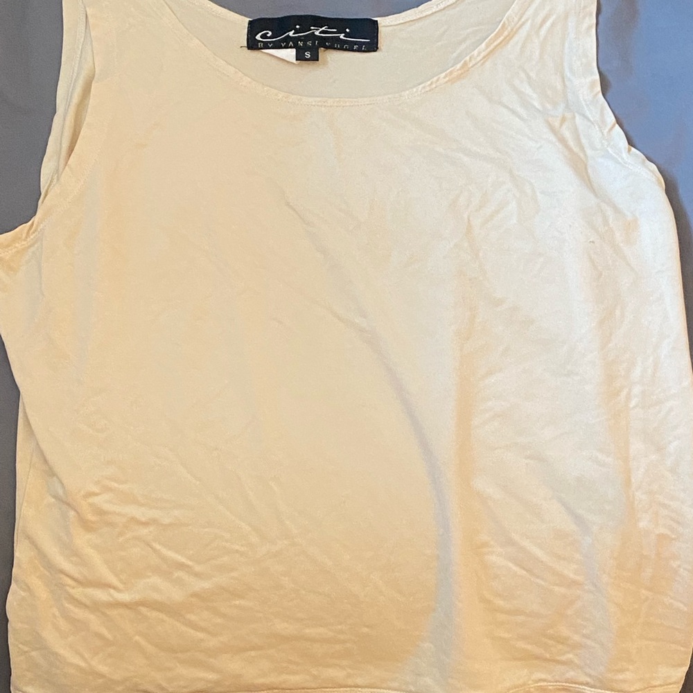 White cropped tank